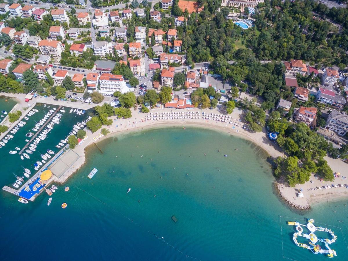 Apartments Sobol Crikvenica Exterior photo